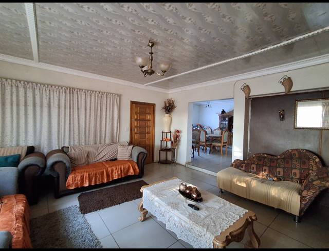 3 BEDROOM FREESTANDING FOR SALE IN RANDLESPARK